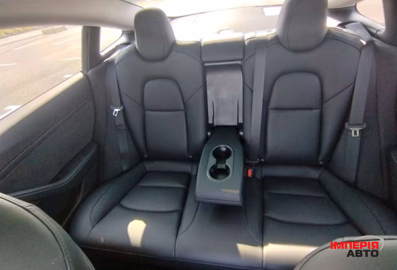 Tesla Model 3 - фото 21