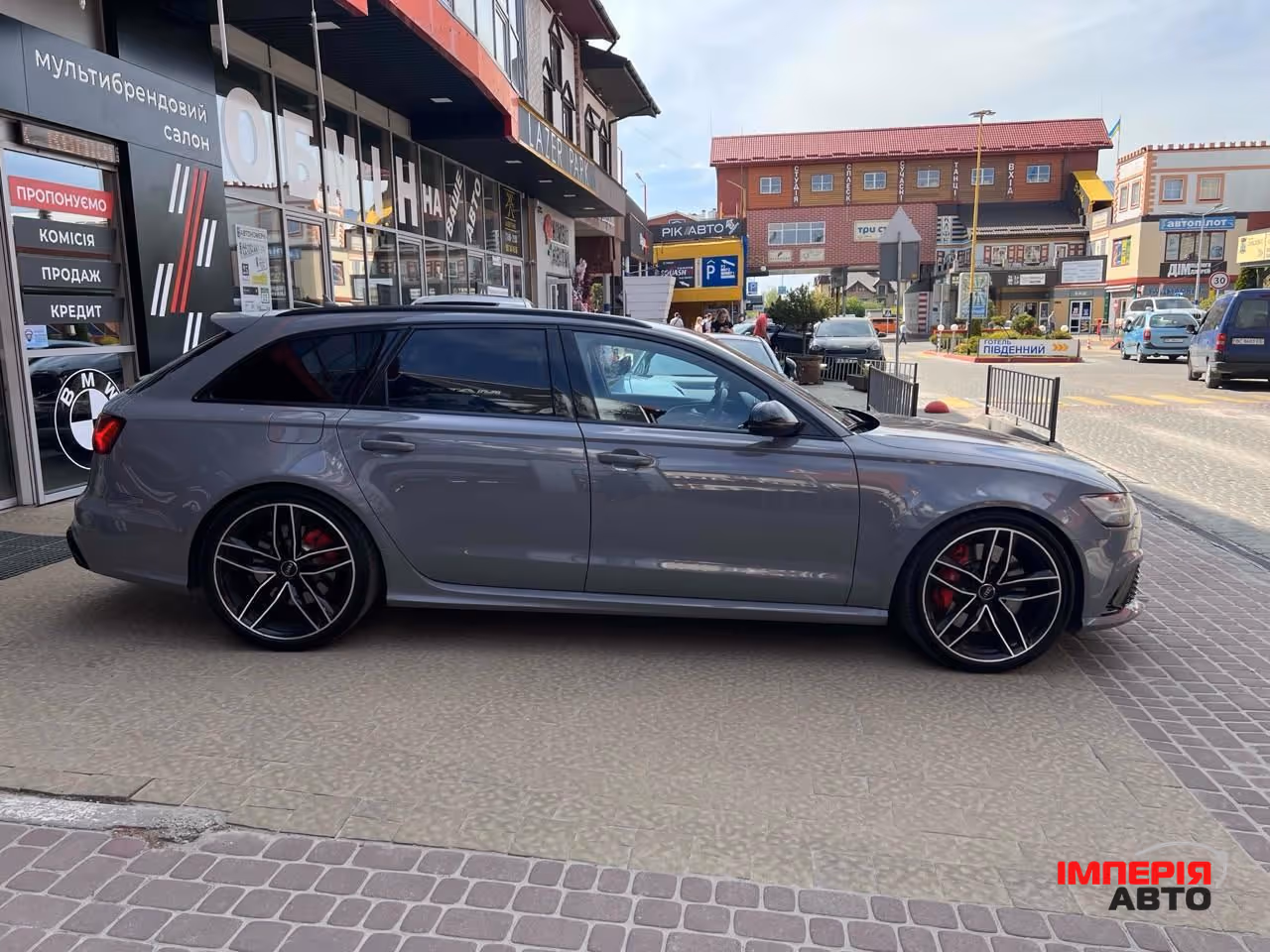 Audi RS 6 - фото 3
