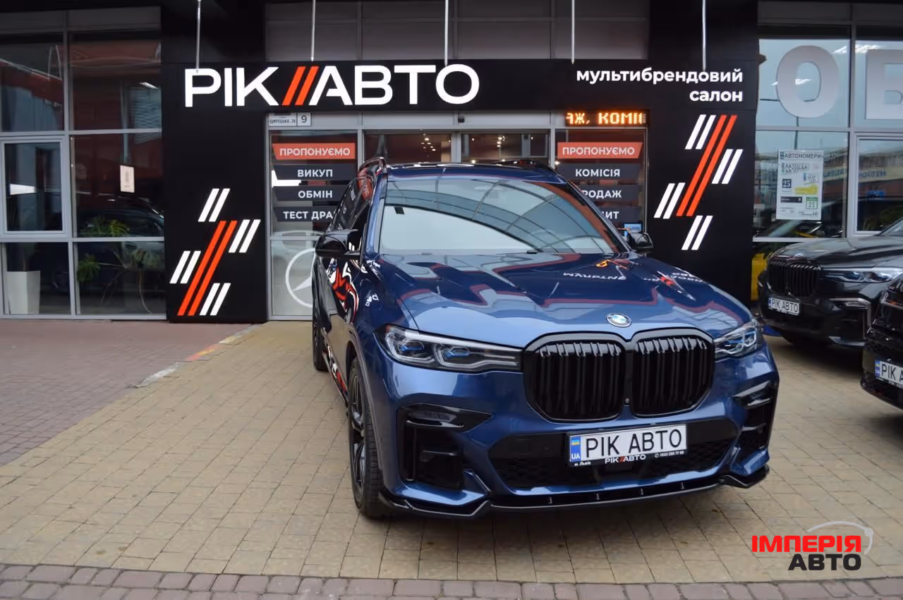 BMW X7 - фото 1
