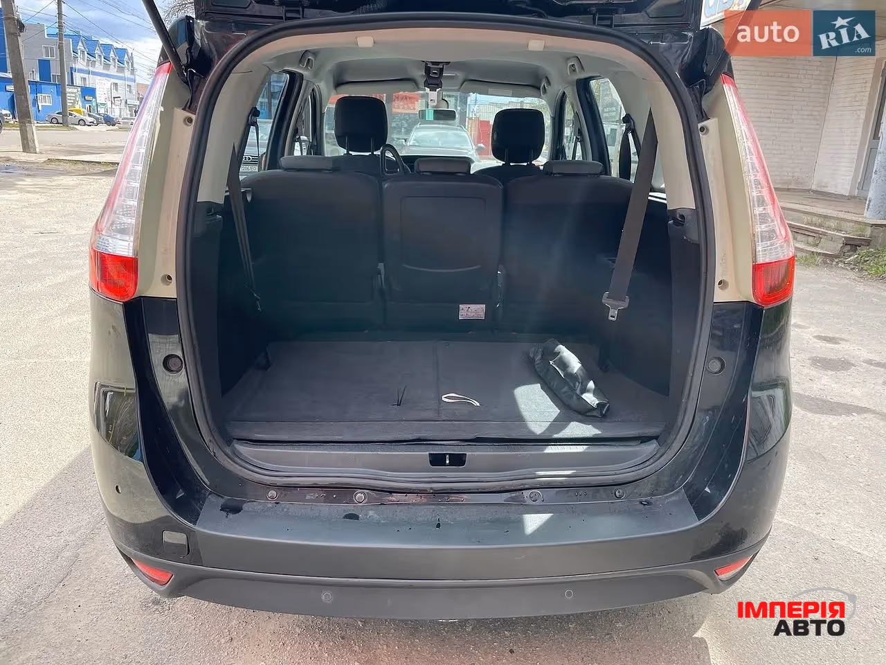 Renault Scenic - фото 35