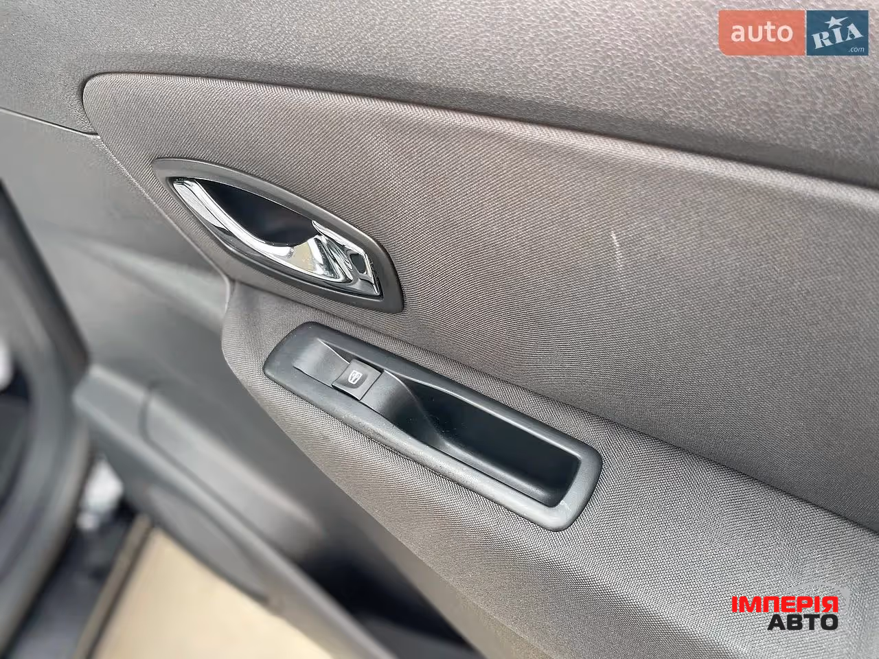 Renault Scenic - фото 38