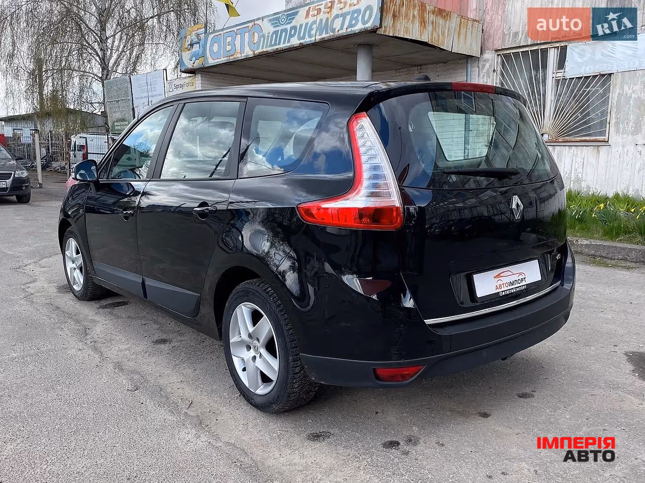 Renault Scenic - фото 9