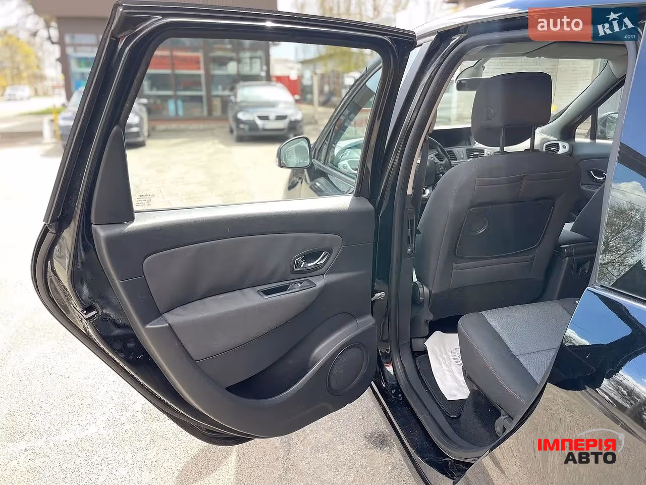 Renault Scenic - фото 28