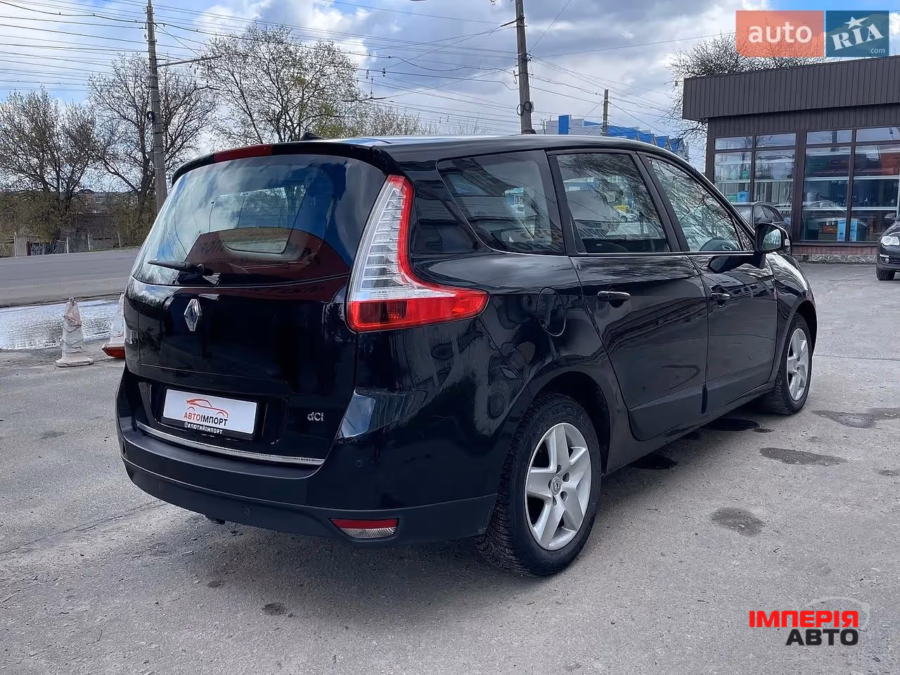 Renault Scenic - фото 7
