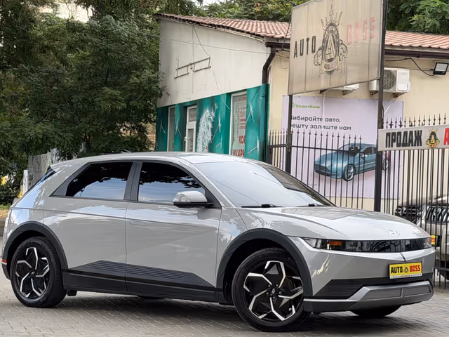 Hyundai IONIQ 5 - зображення 4