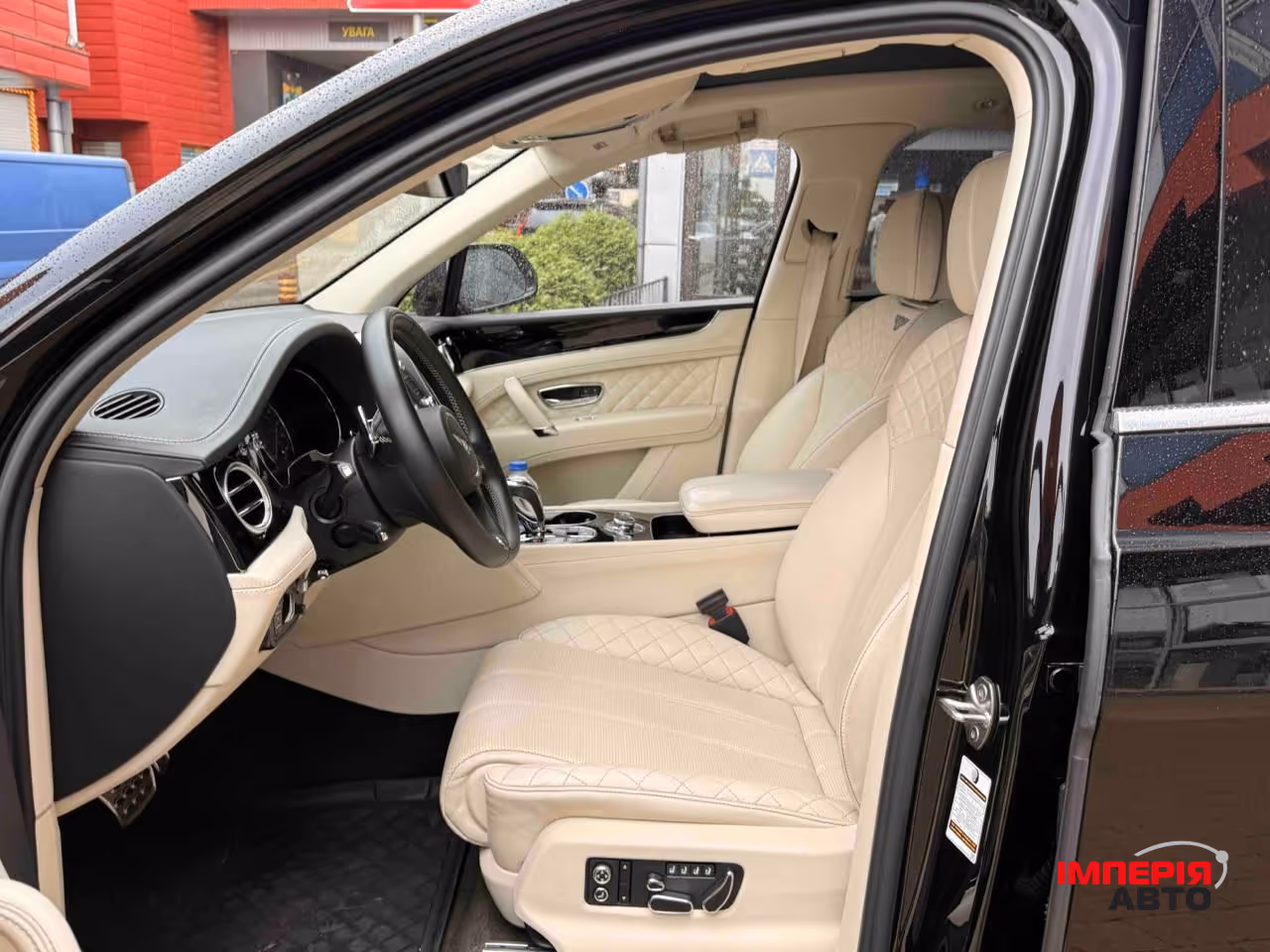 Bentley Bentayga - фото 5