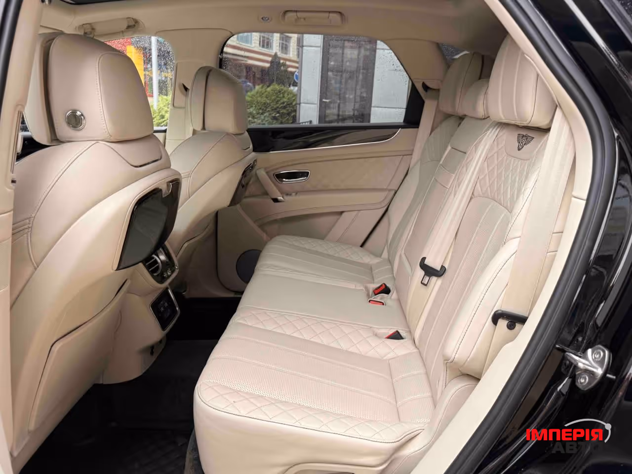Bentley Bentayga - фото 6