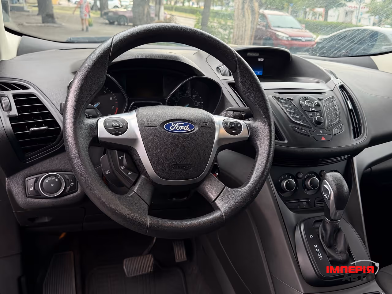 Ford Escape - фото 14