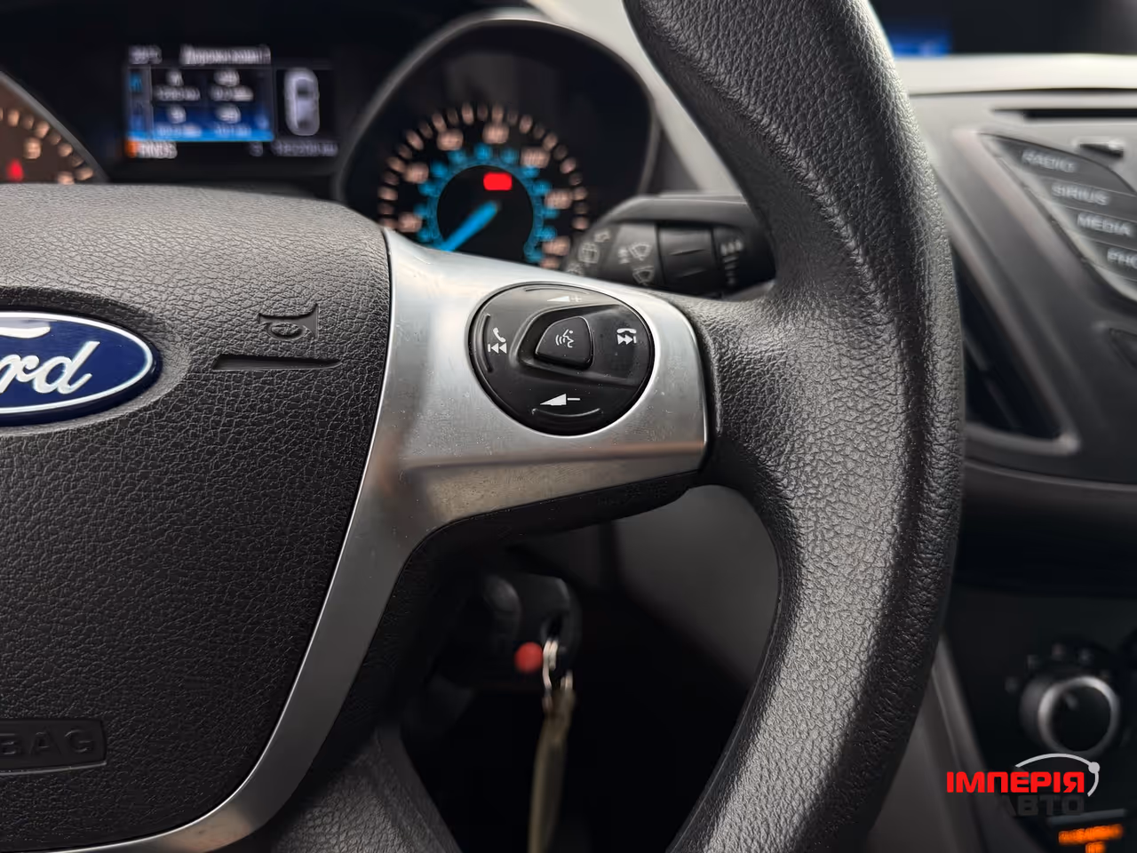 Ford Escape - фото 18