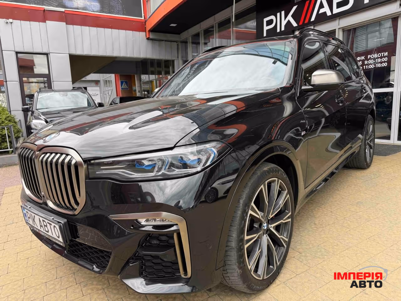 BMW X7 - фото 2