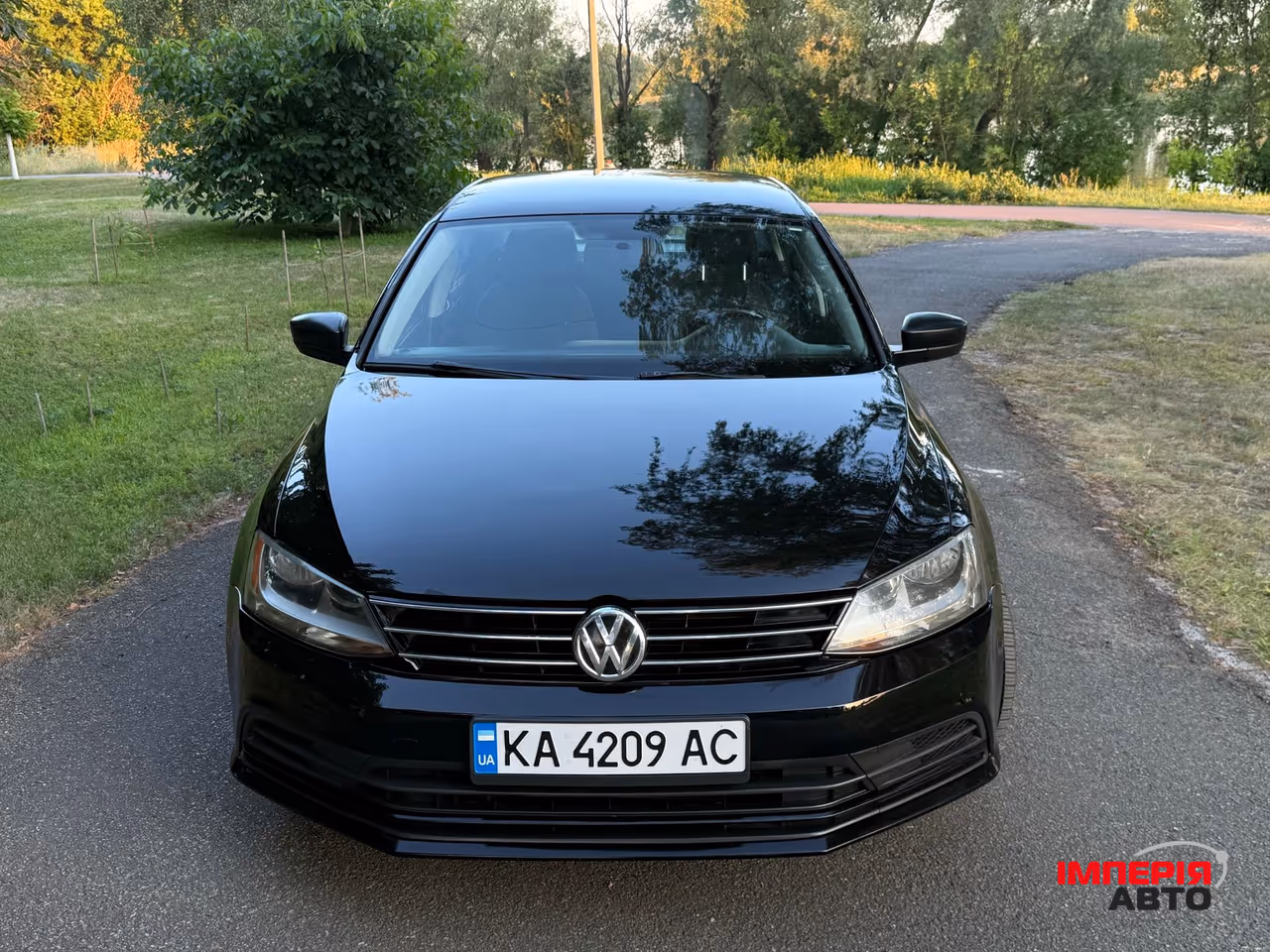 Volkswagen Jetta - фото 4