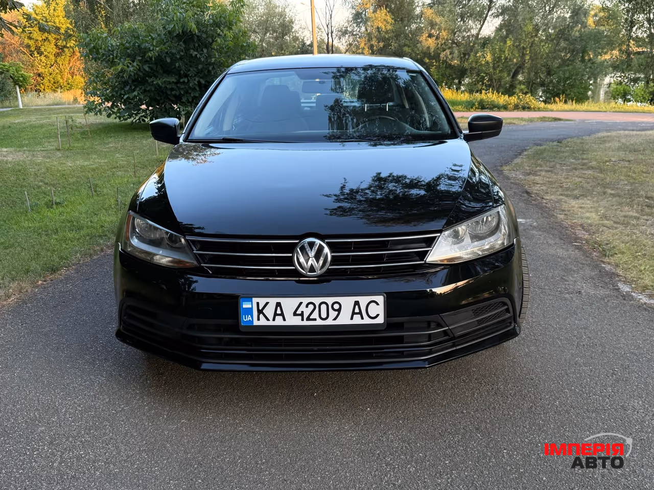 Volkswagen Jetta - фото 3