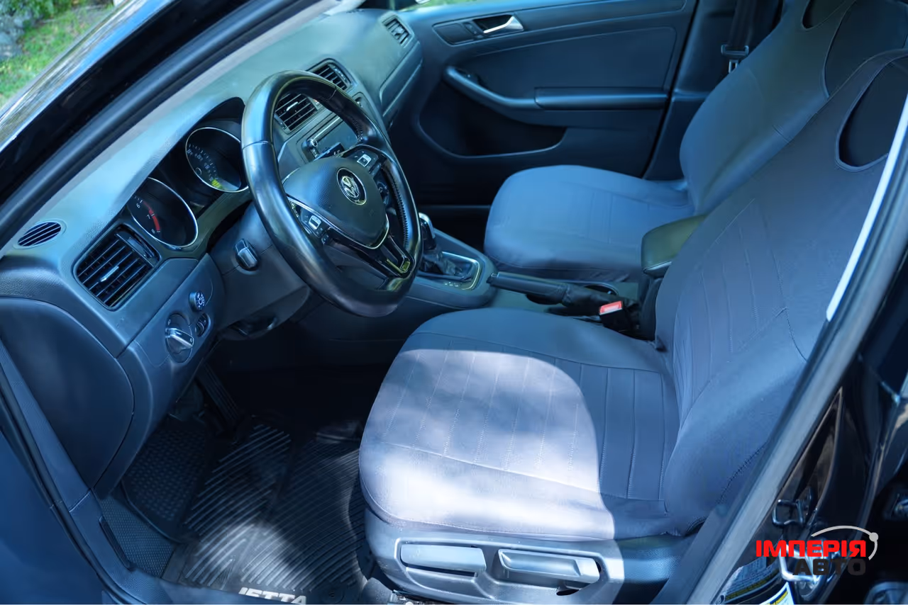 Volkswagen Jetta - фото 19