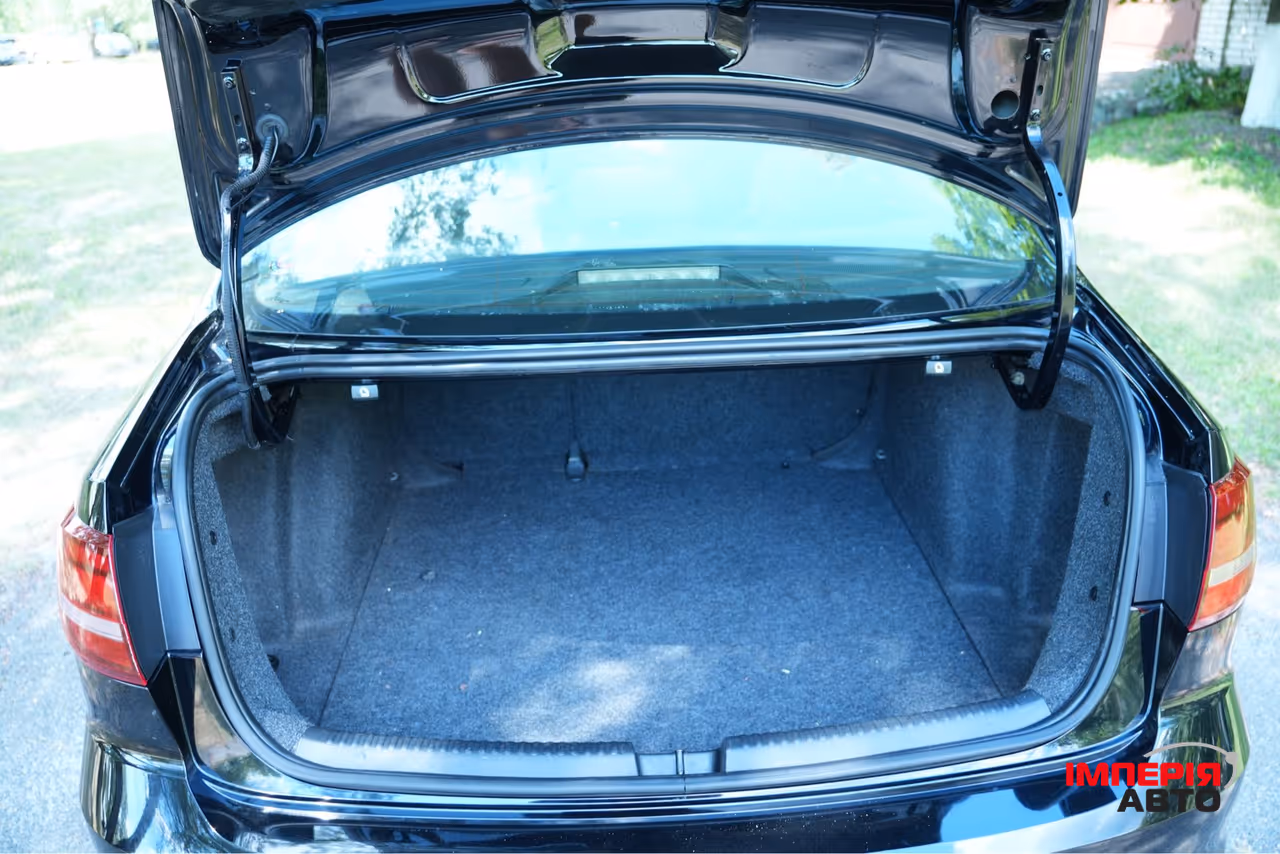 Volkswagen Jetta - фото 22