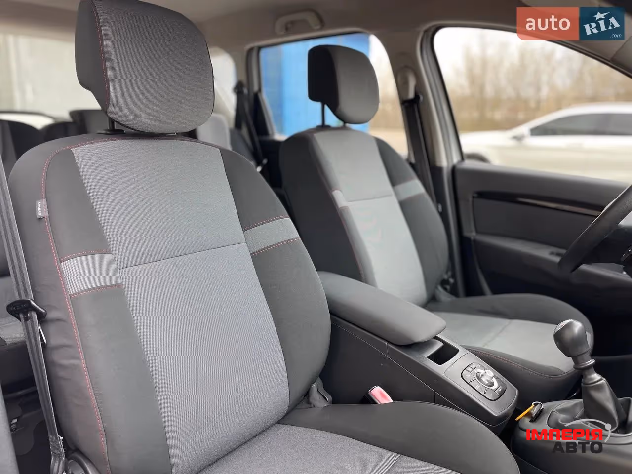 Renault Scenic - фото 35