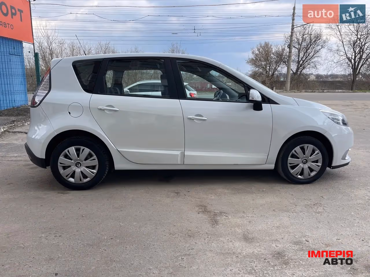 Renault Scenic - фото 6