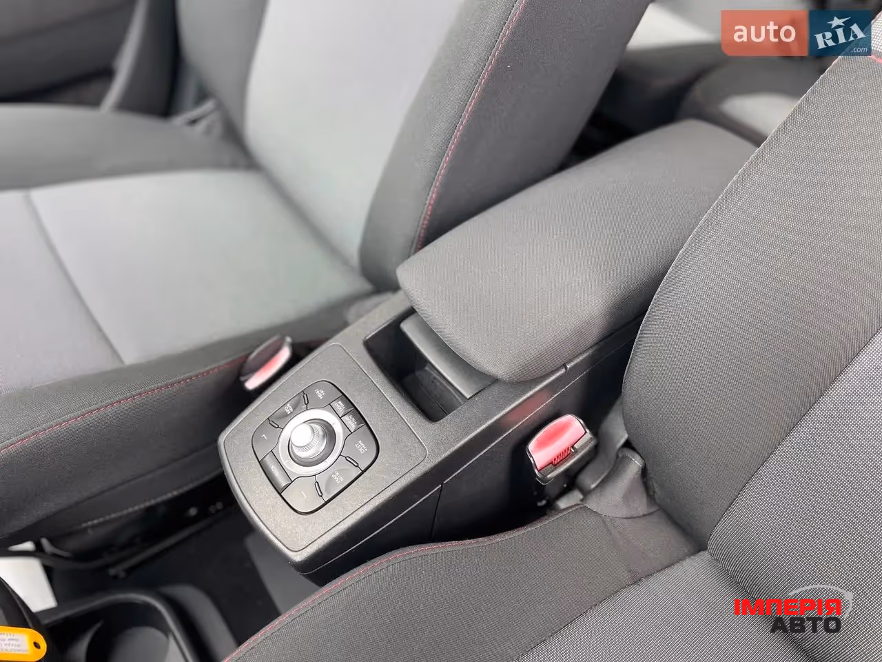 Renault Scenic - фото 20