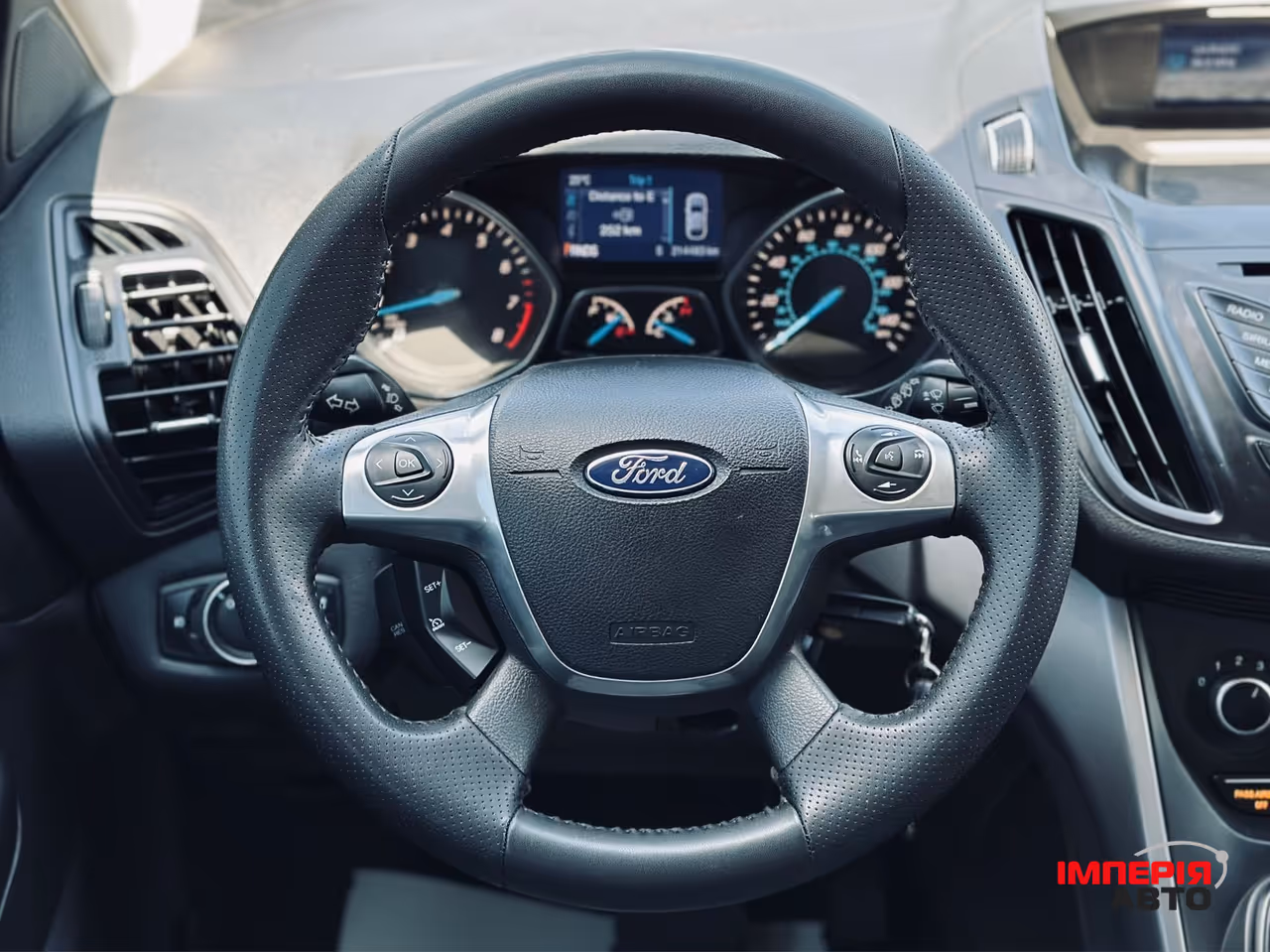 Ford Escape - фото 47