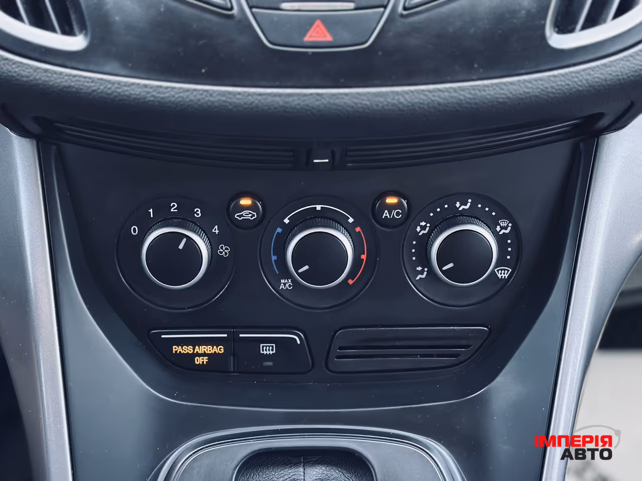 Ford Escape - фото 45