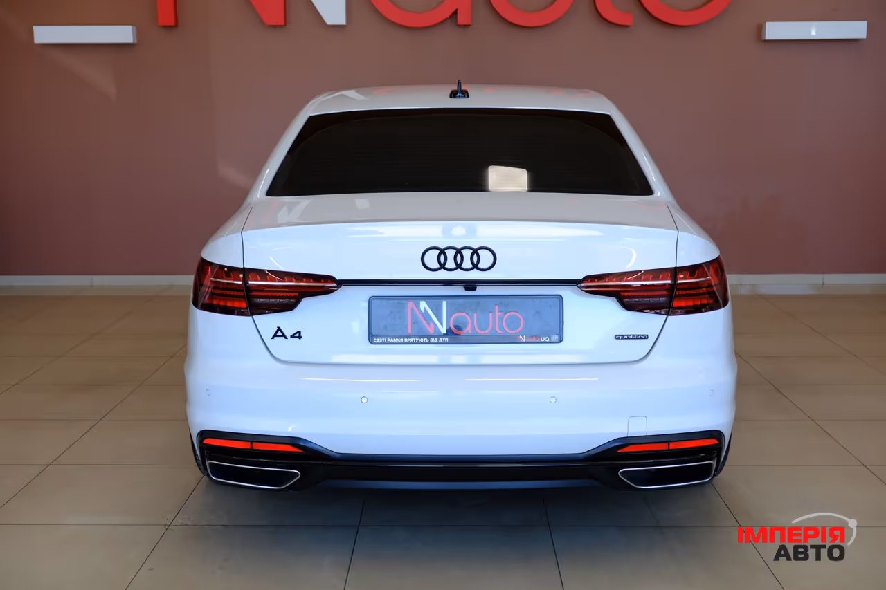 Audi A4 - фото 6