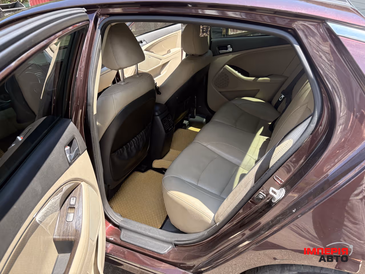 Kia Optima - фото 14