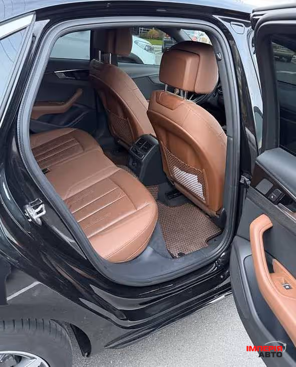 Audi A4 - фото 7
