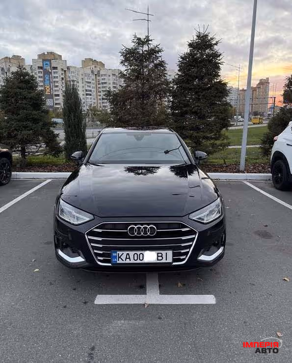 Audi A4 - фото 2