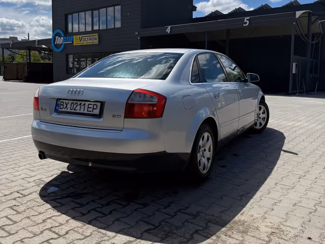 Audi A4 - зображення 4