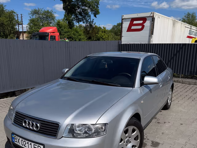 Audi A4 - зображення 1
