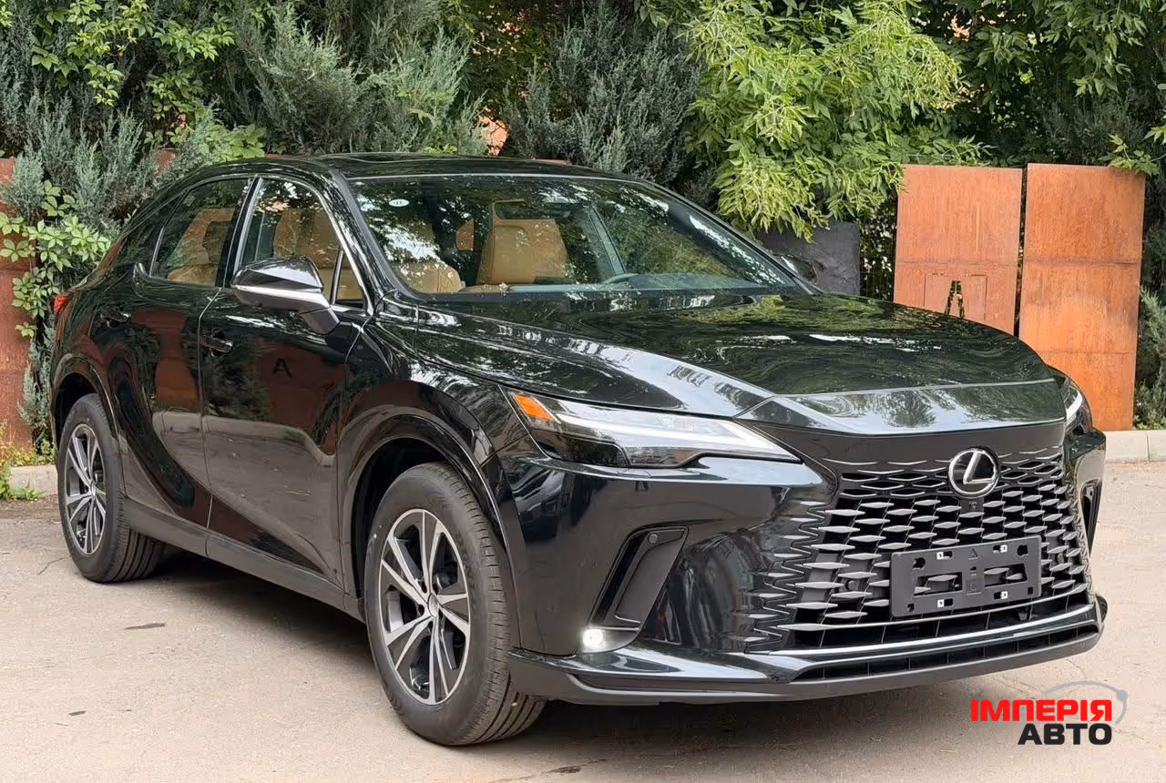 Lexus RX - фото 1