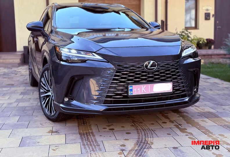 Lexus RX - фото 5