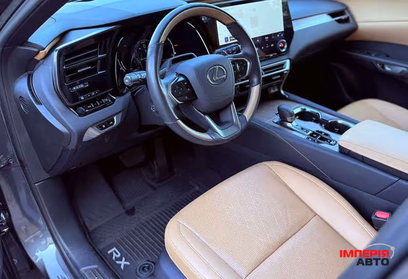 Lexus RX - фото 7