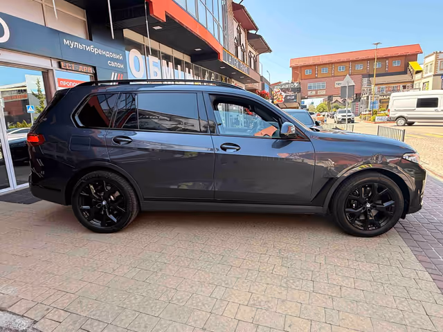 BMW X7 - зображення 5