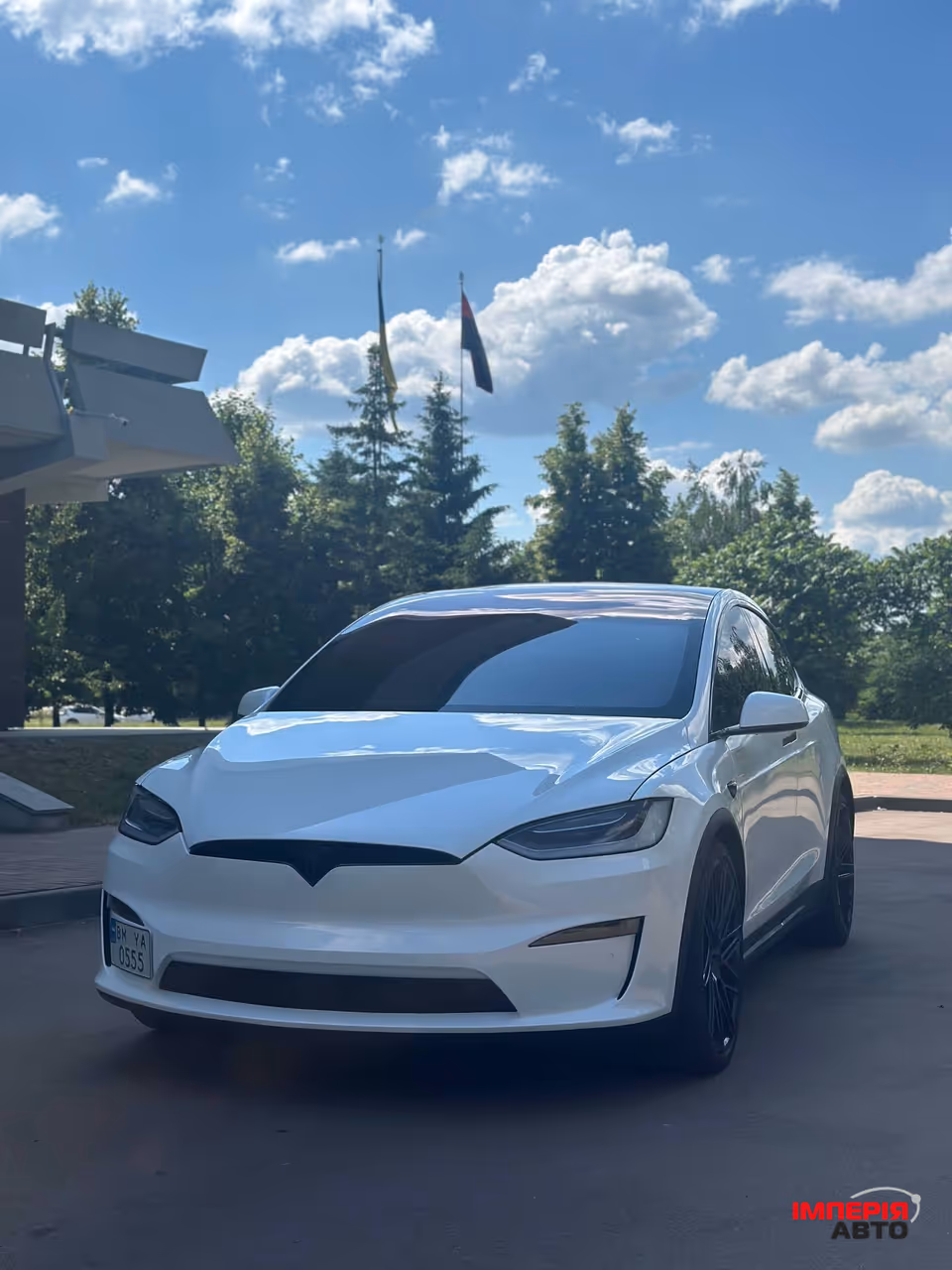 Tesla Model X - фото 1