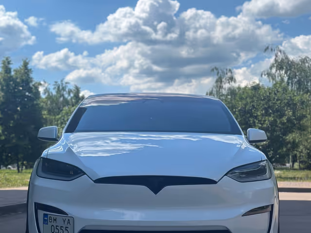 Tesla Model X - зображення 2