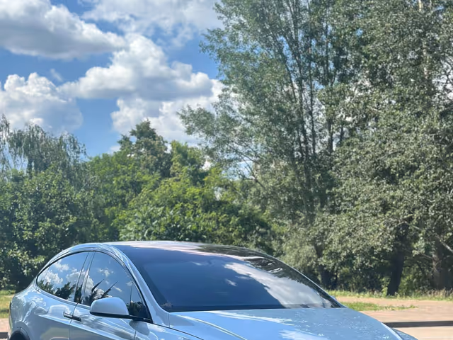 Tesla Model X - зображення 3