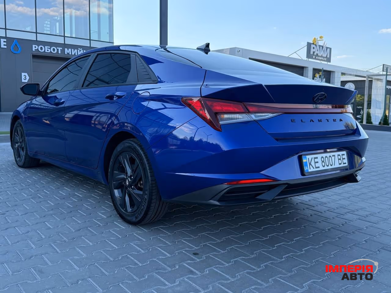 Hyundai Elantra - фото 5