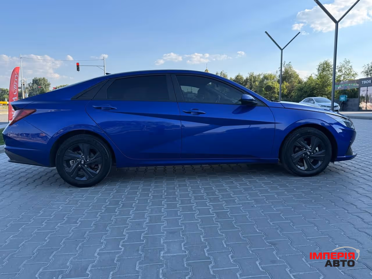 Hyundai Elantra - фото 8