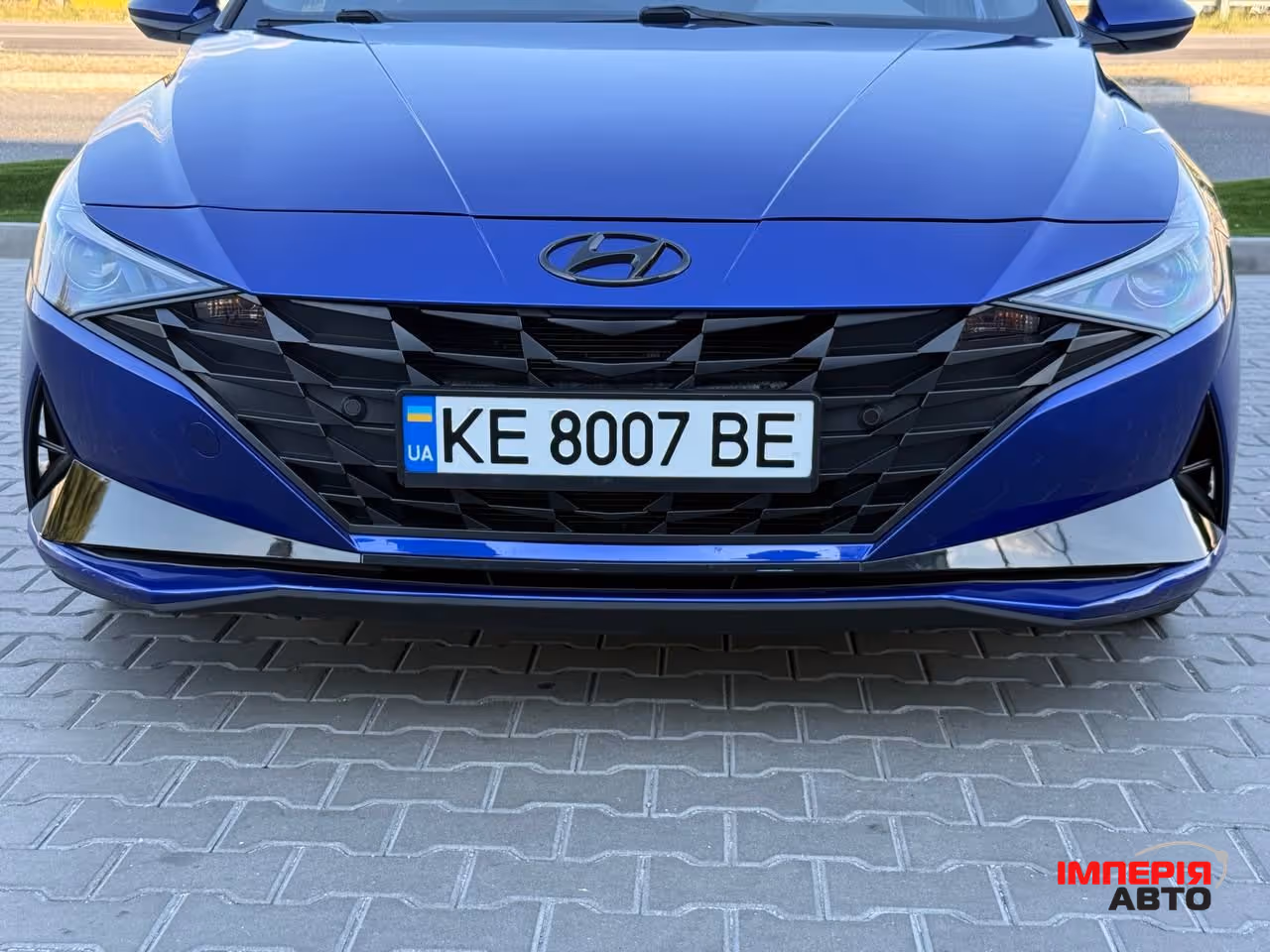 Hyundai Elantra - фото 2