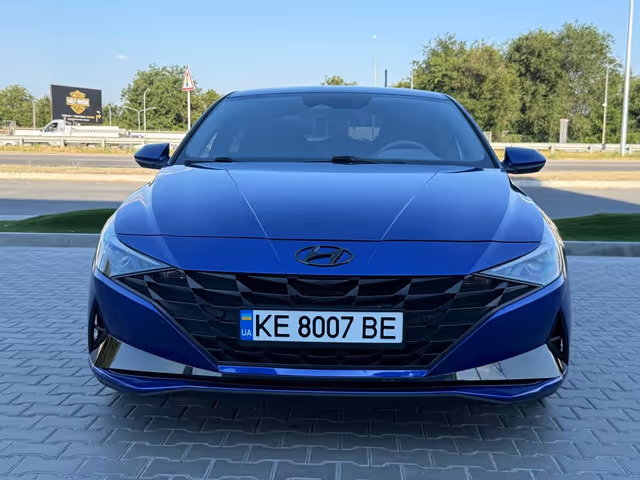 Hyundai Elantra - зображення 1