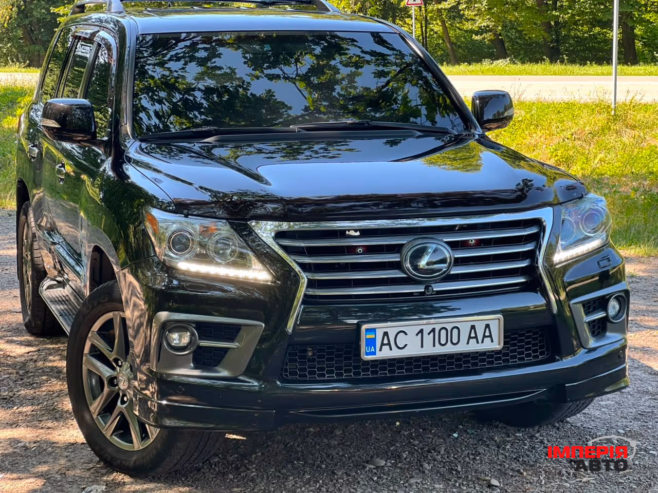 Lexus LX - фото 2