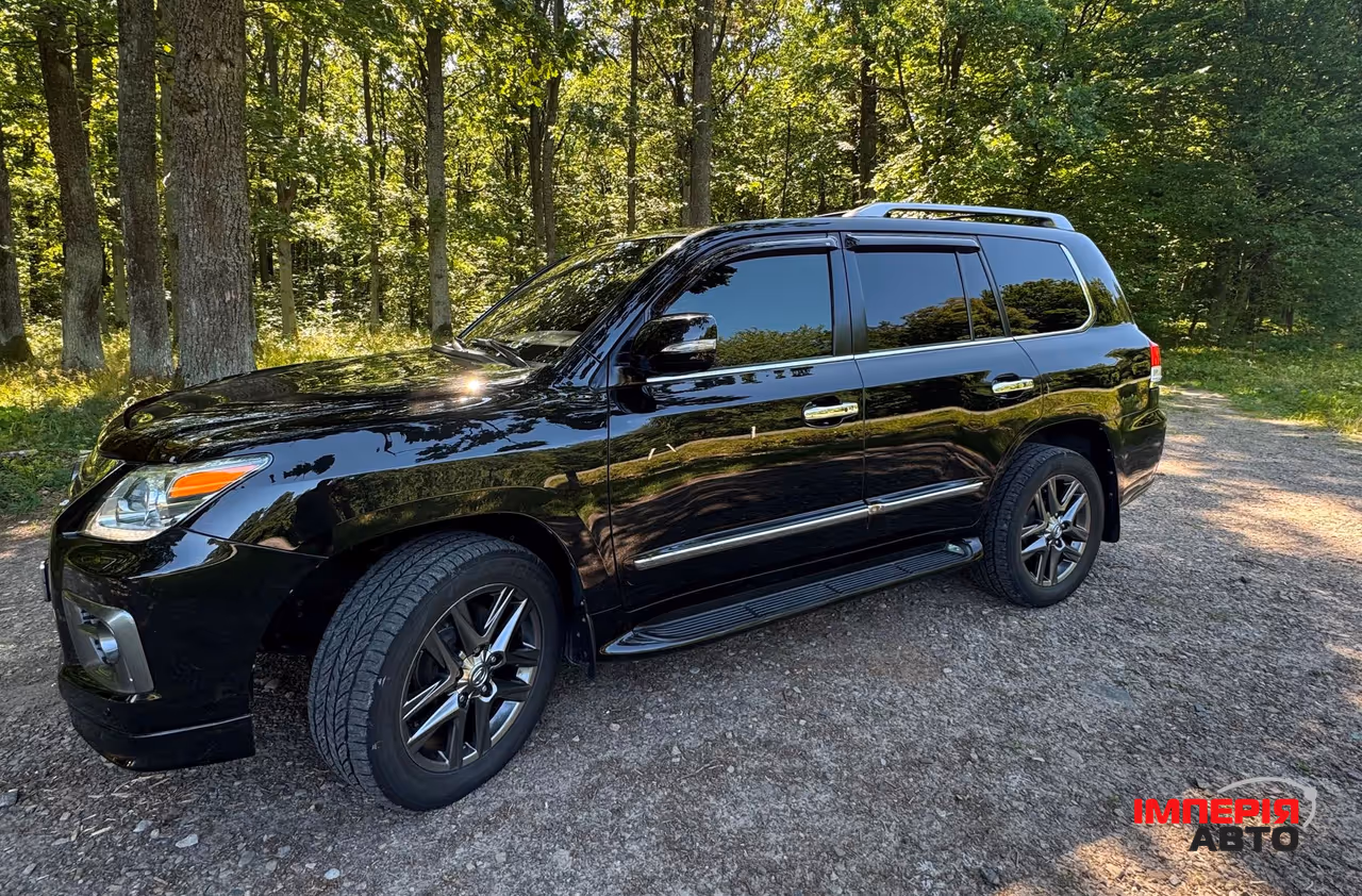 Lexus LX - фото 19