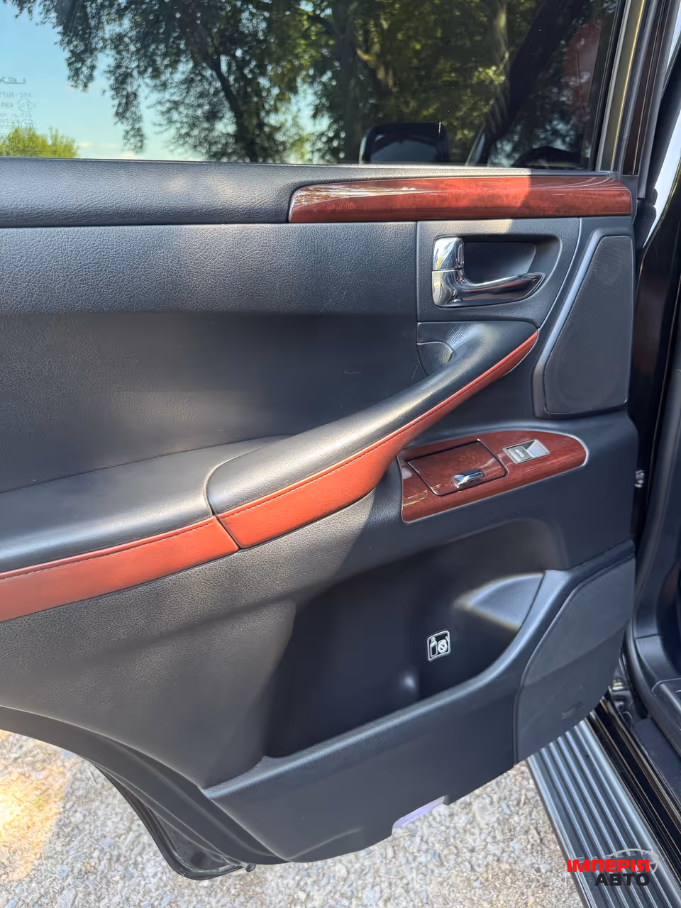 Lexus LX - фото 43