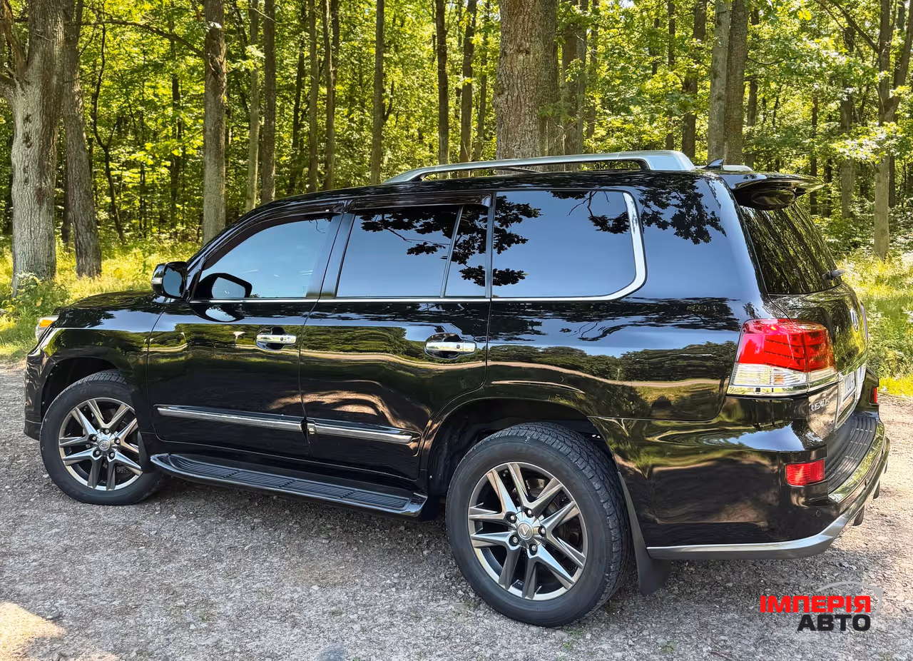 Lexus LX - фото 29