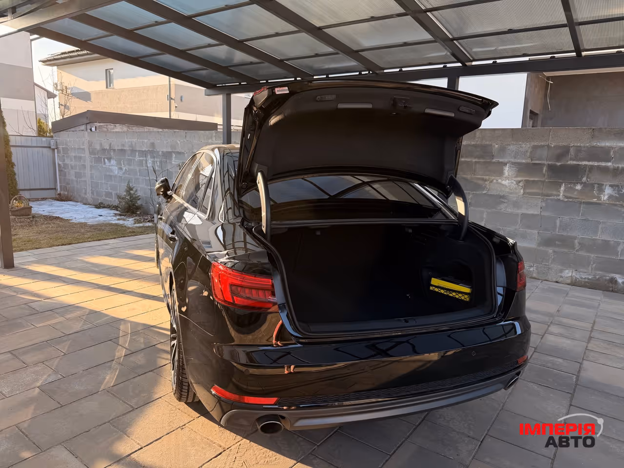 Audi A4 - фото 7