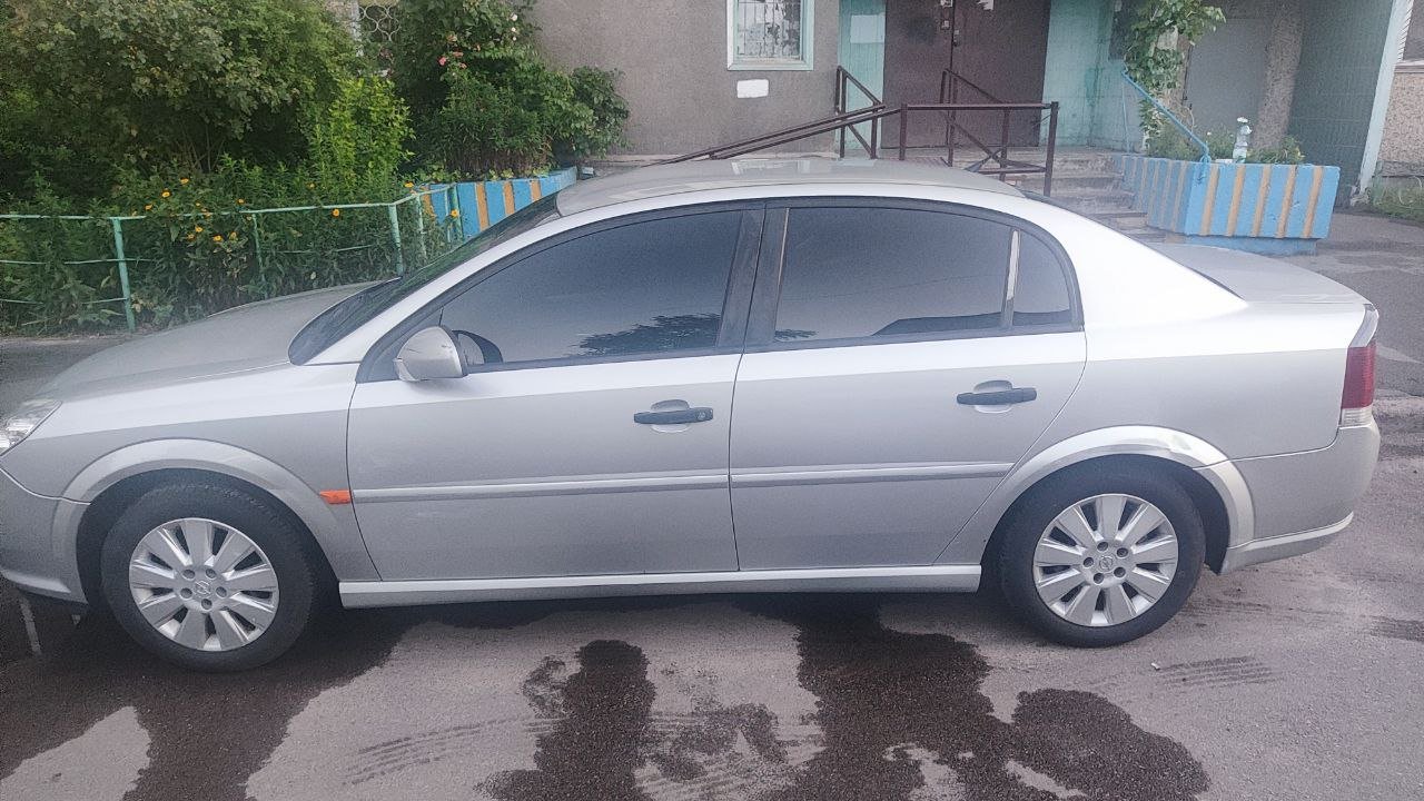 Opel Vectra - фото 7