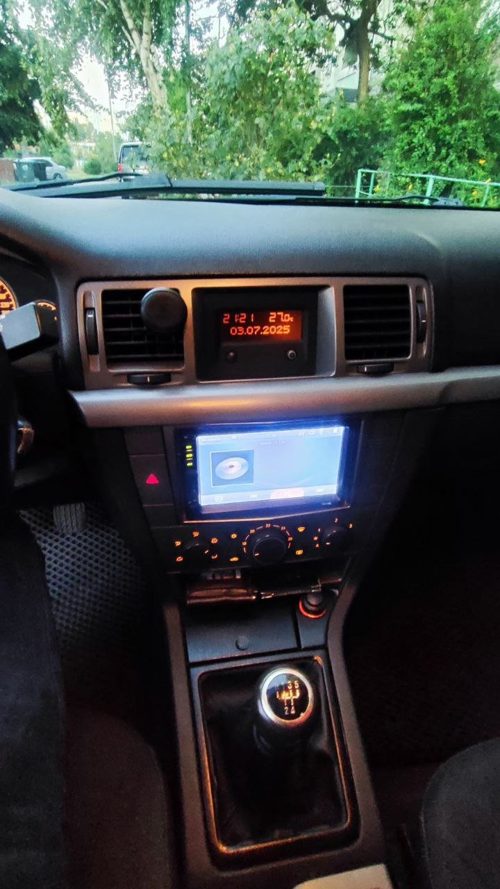 Opel Vectra - фото 23