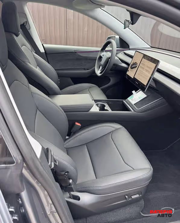 Tesla Model Y - фото 6