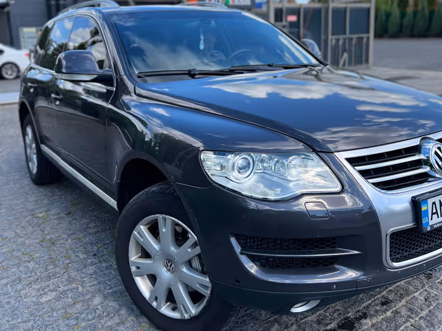 Volkswagen Touareg - зображення 3