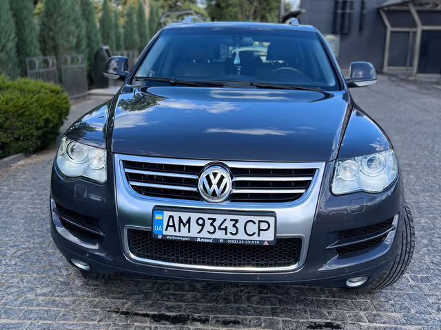 Volkswagen Touareg - зображення 1